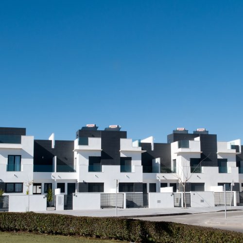2 bedroom 2 bathroom Apartment