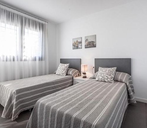 2 bedroom 2 bathroom Apartment